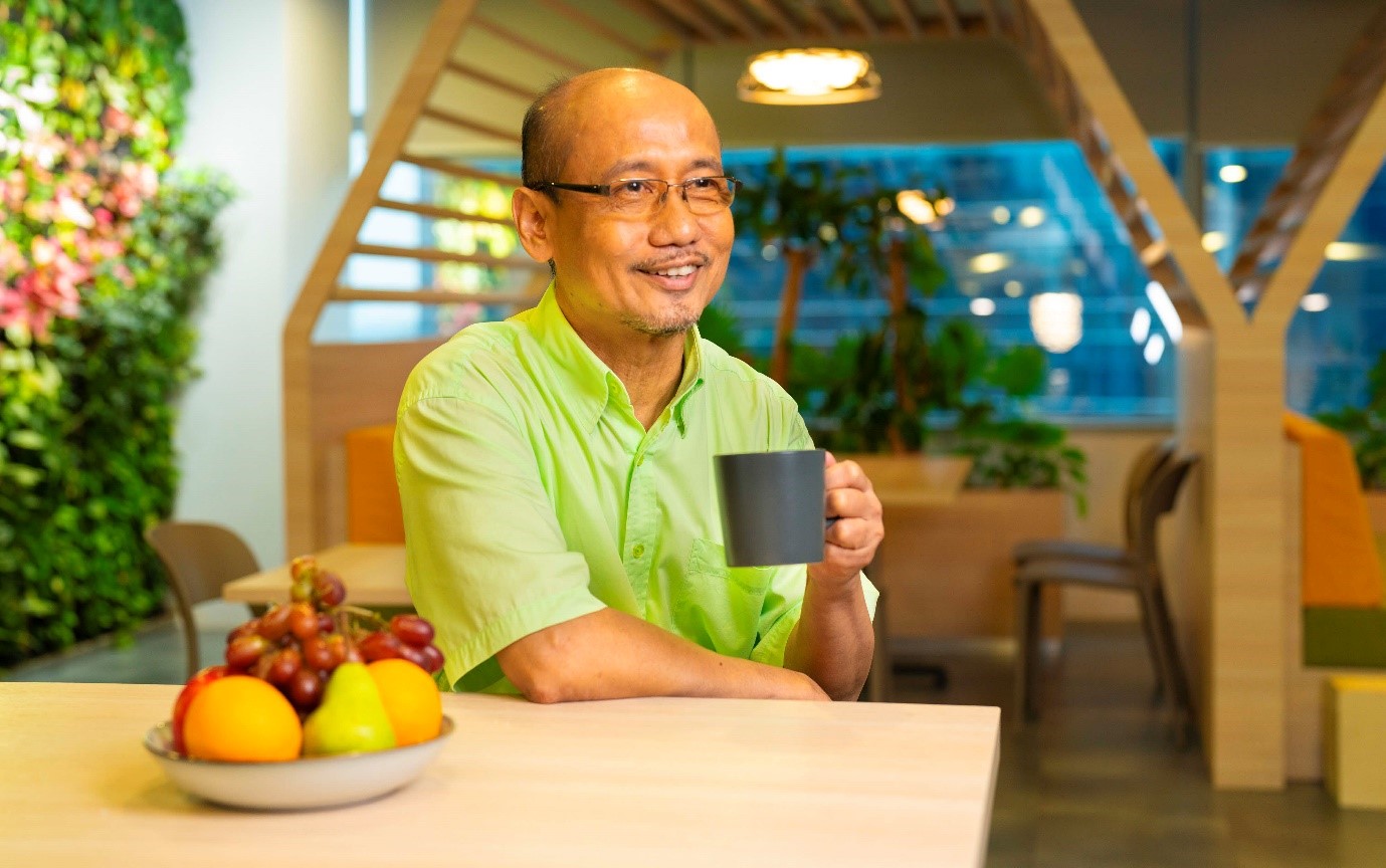 Man reviewing and updating CPF nomination