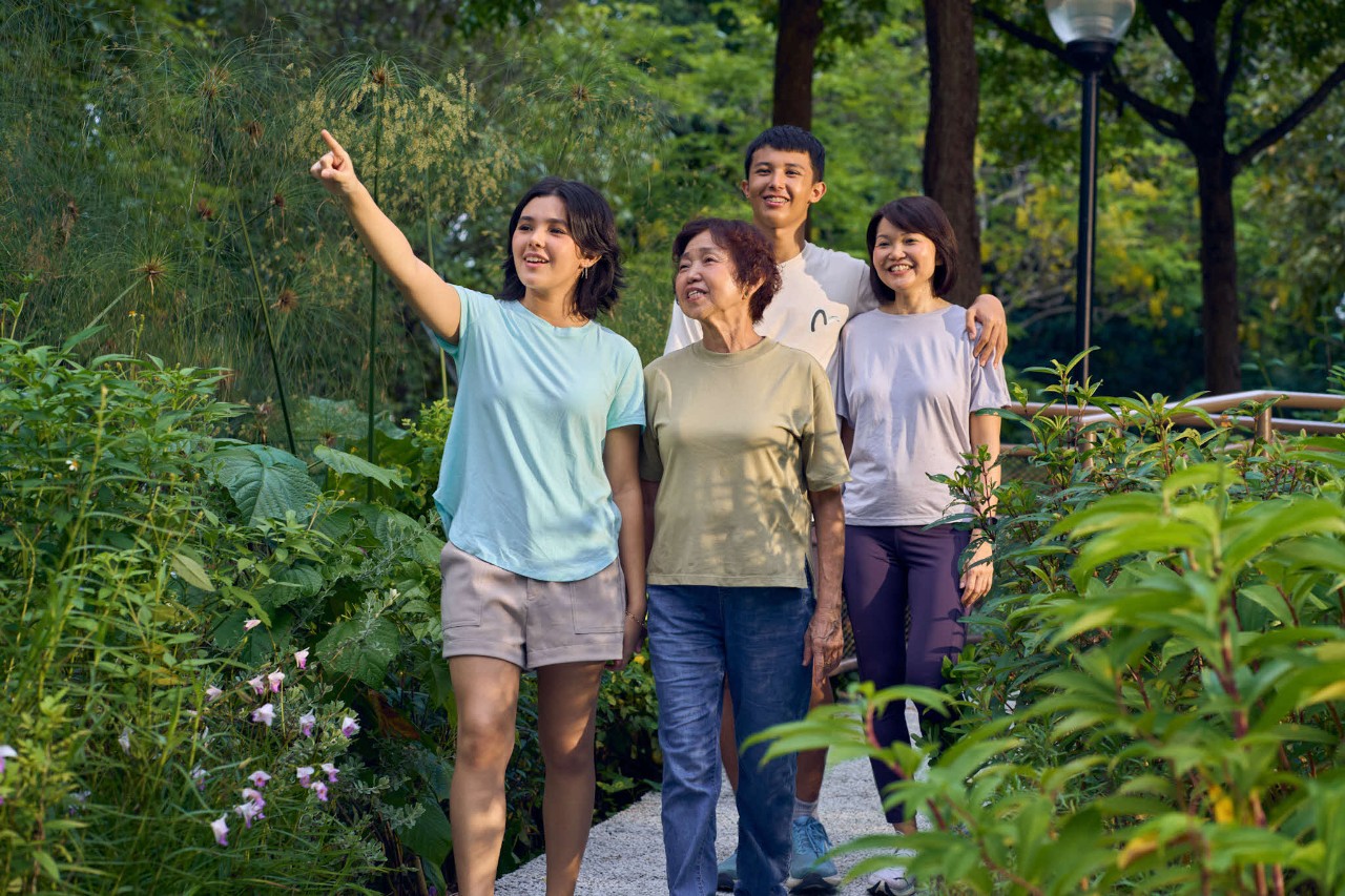 From left to right: Lisa’s daughter Alessia, mum (Mdm Tan), son Livio, and Lisa