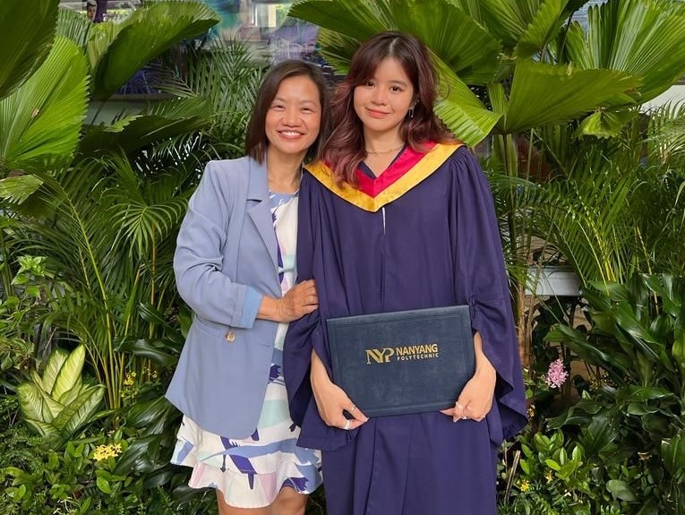 Mother and son to graduate together, Singapore News - AsiaOne