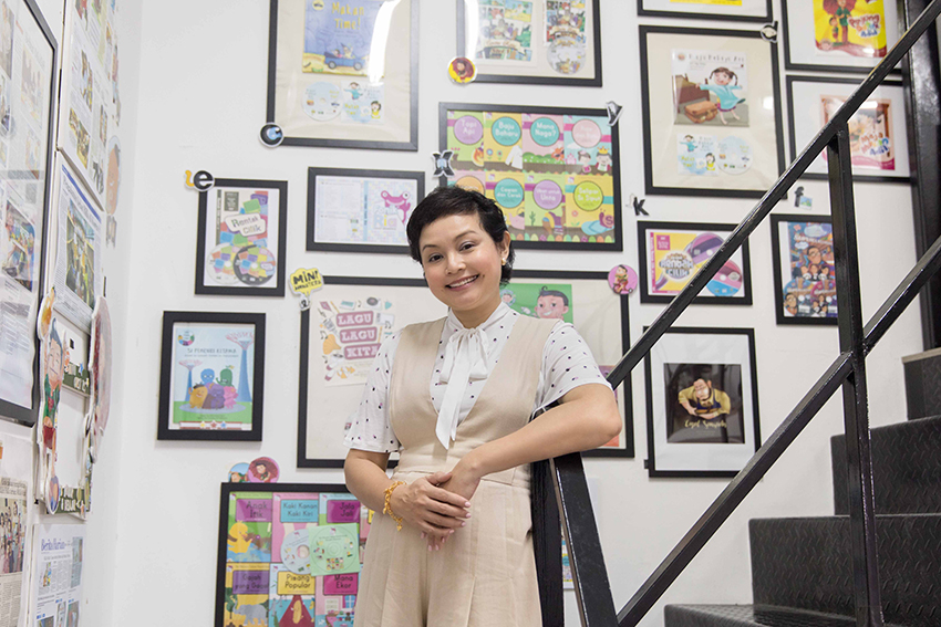 Rilla Melati is a pioneer of Malay speech and drama programmes for schools