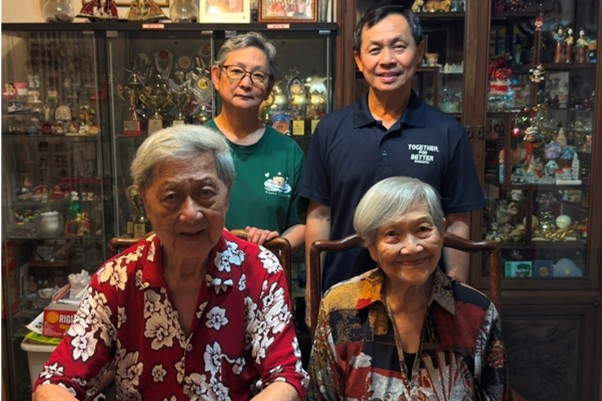 Mr Jee with his family