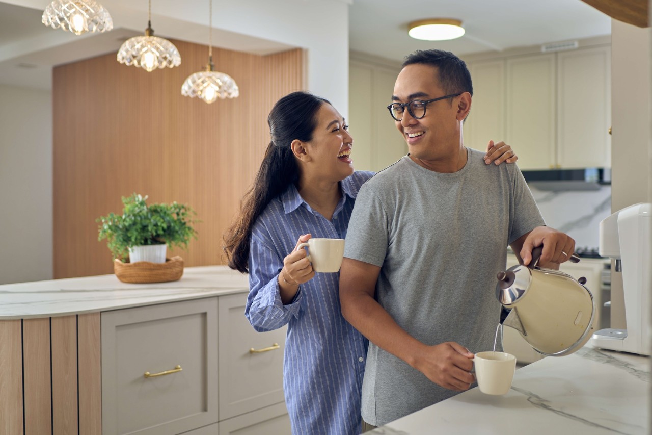couple drinking tea